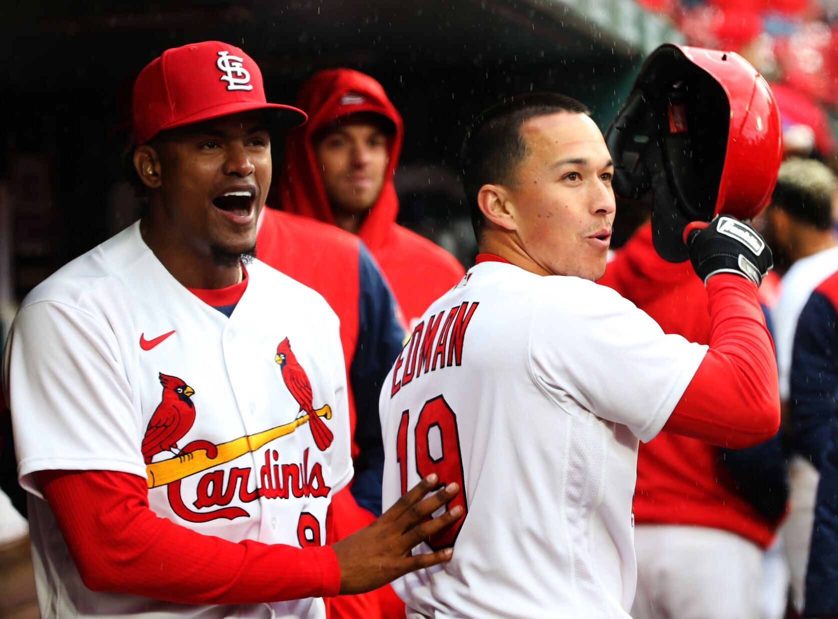St. Louis Cardinals pound the Pittsburgh Pirates 9-0 in home opener